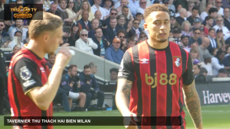 Adrien Truffert và Marcus Tavernier trong ảnh tư liệu Bournemouth năm 2026